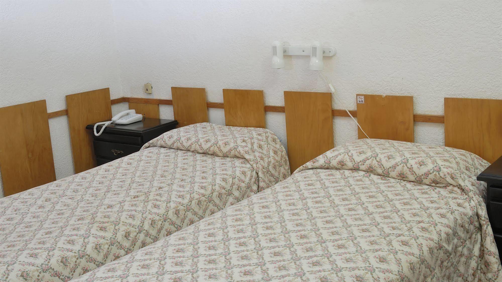 Hotel Oasis 埃斯特角城 外观 照片