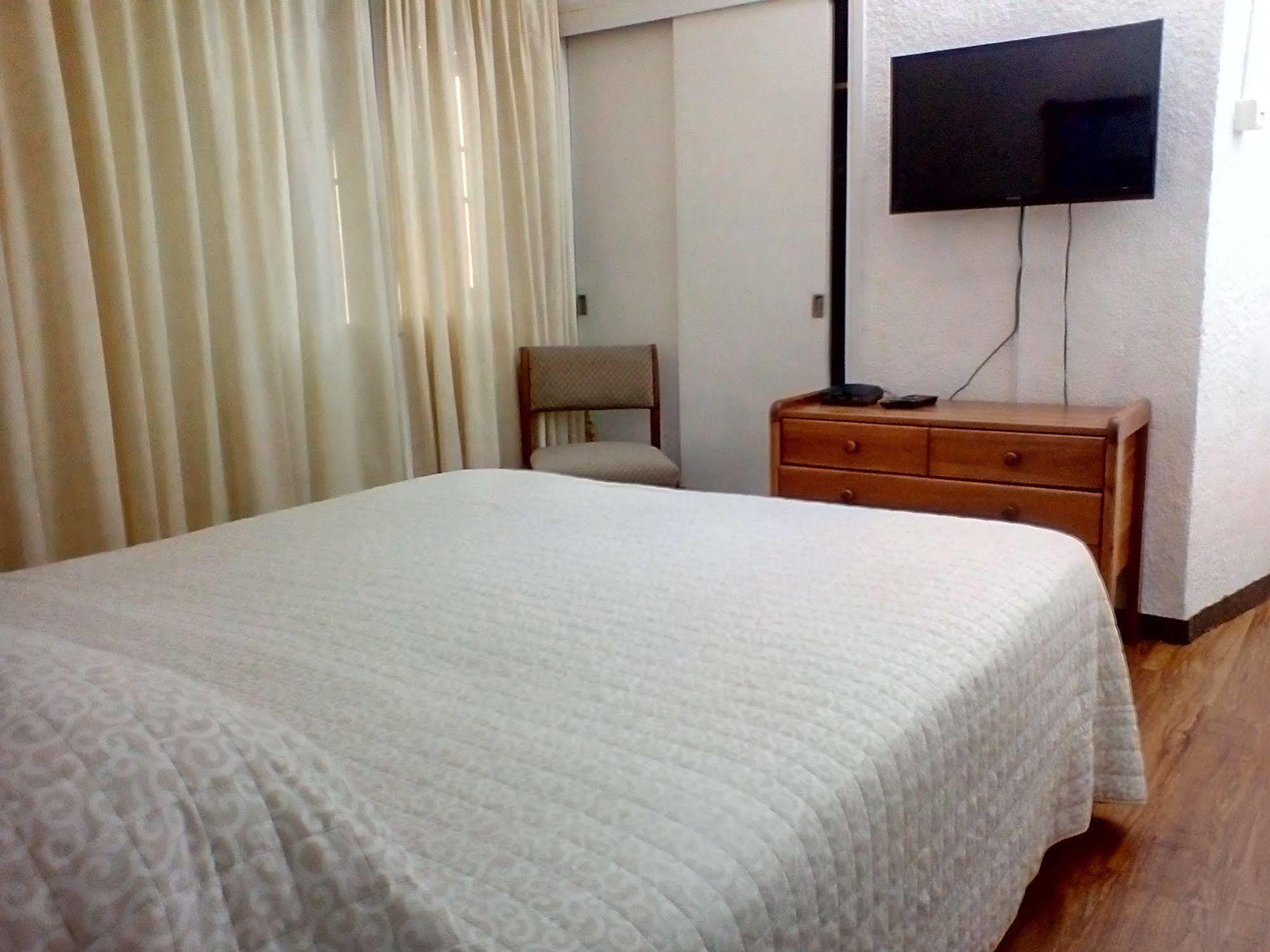 Hotel Oasis 埃斯特角城 外观 照片